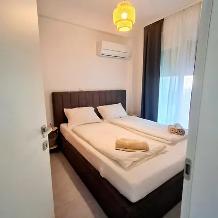 Paralia Ofriniou Iro - Starlink Net, Courtyard, Naturally Shaded Terrace, 100m From And Taverns アパート *